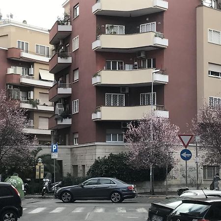 Vatican May'S House Rome Bagian luar foto